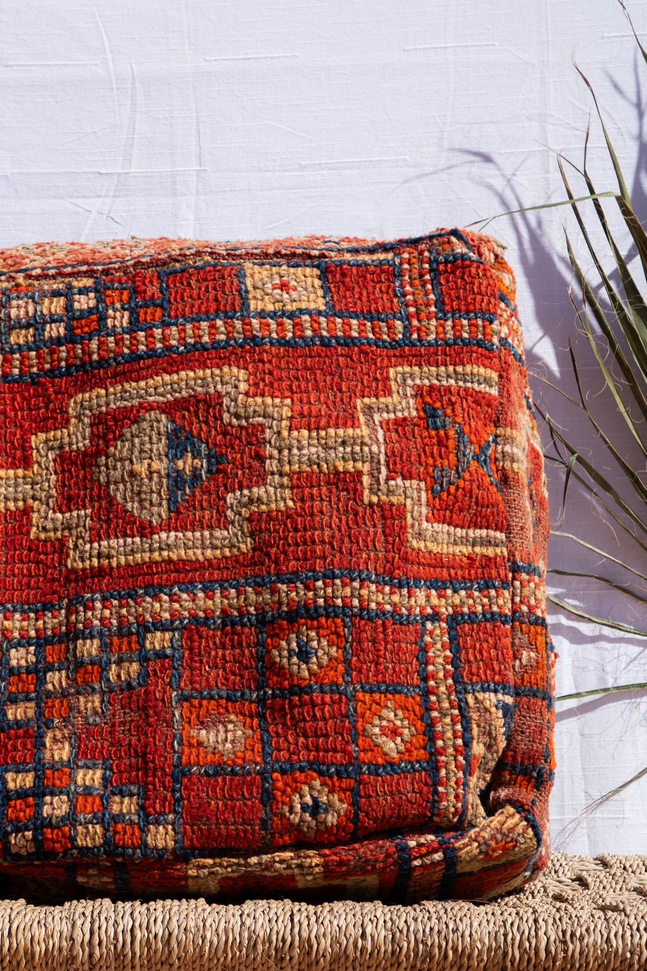 MOROCCAN VINTAGE POUF | DEVILS ROCK