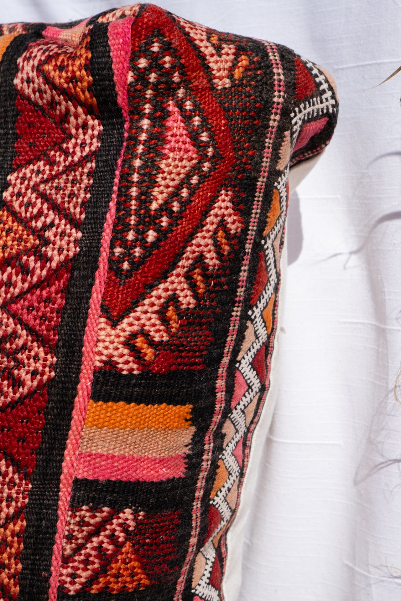 MOROCCAN VINTAGE POUF | MYSTERY