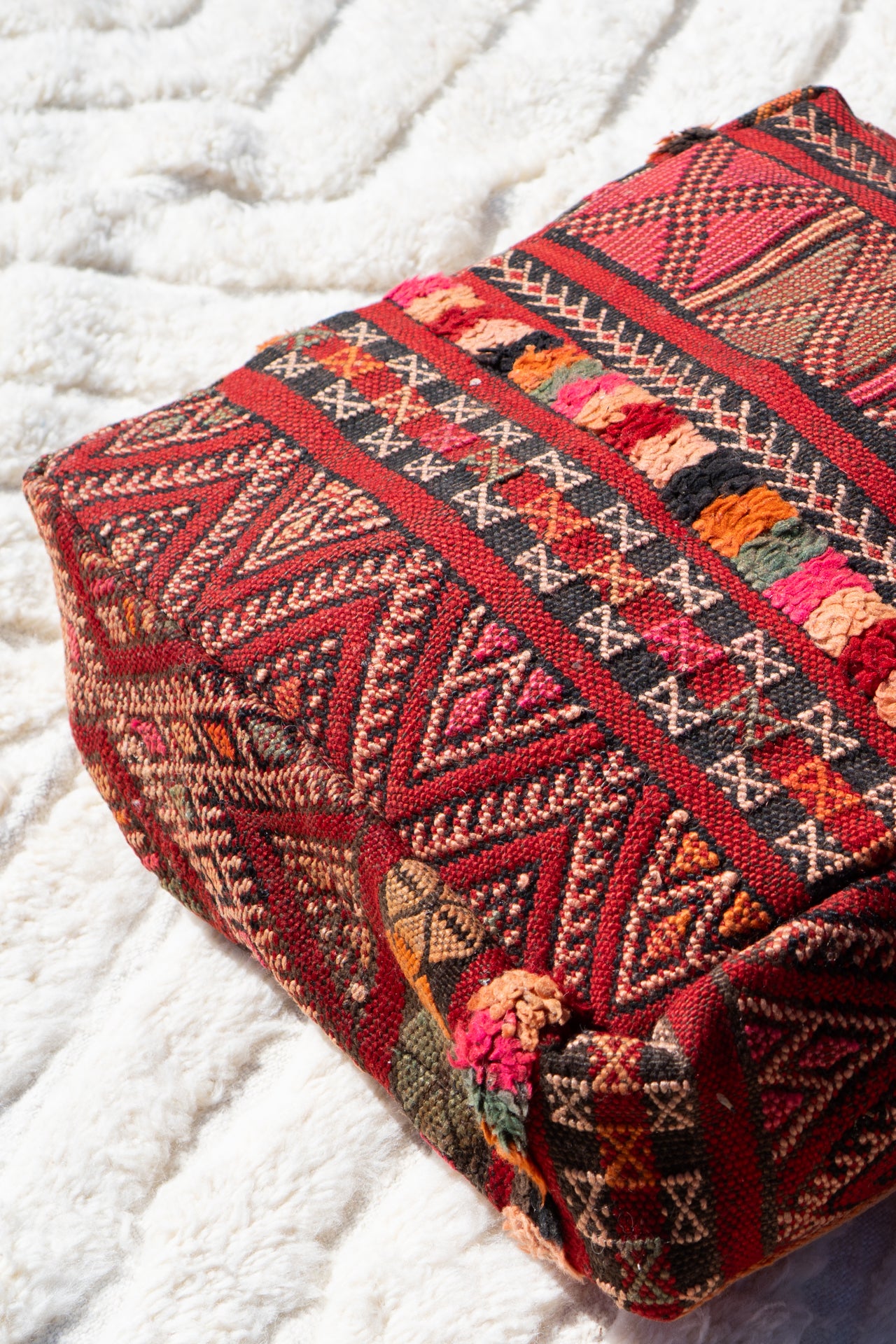 MOROCCAN VINTAGE POUF | ANZA