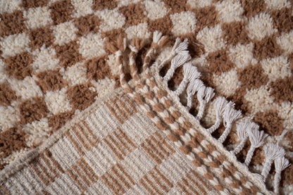 MOROCCAN BERBER RUG | CARAMEL CHECKER