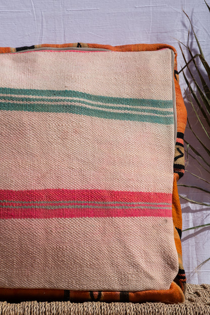 MOROCCAN VINTAGE POUF | ANKER POINT