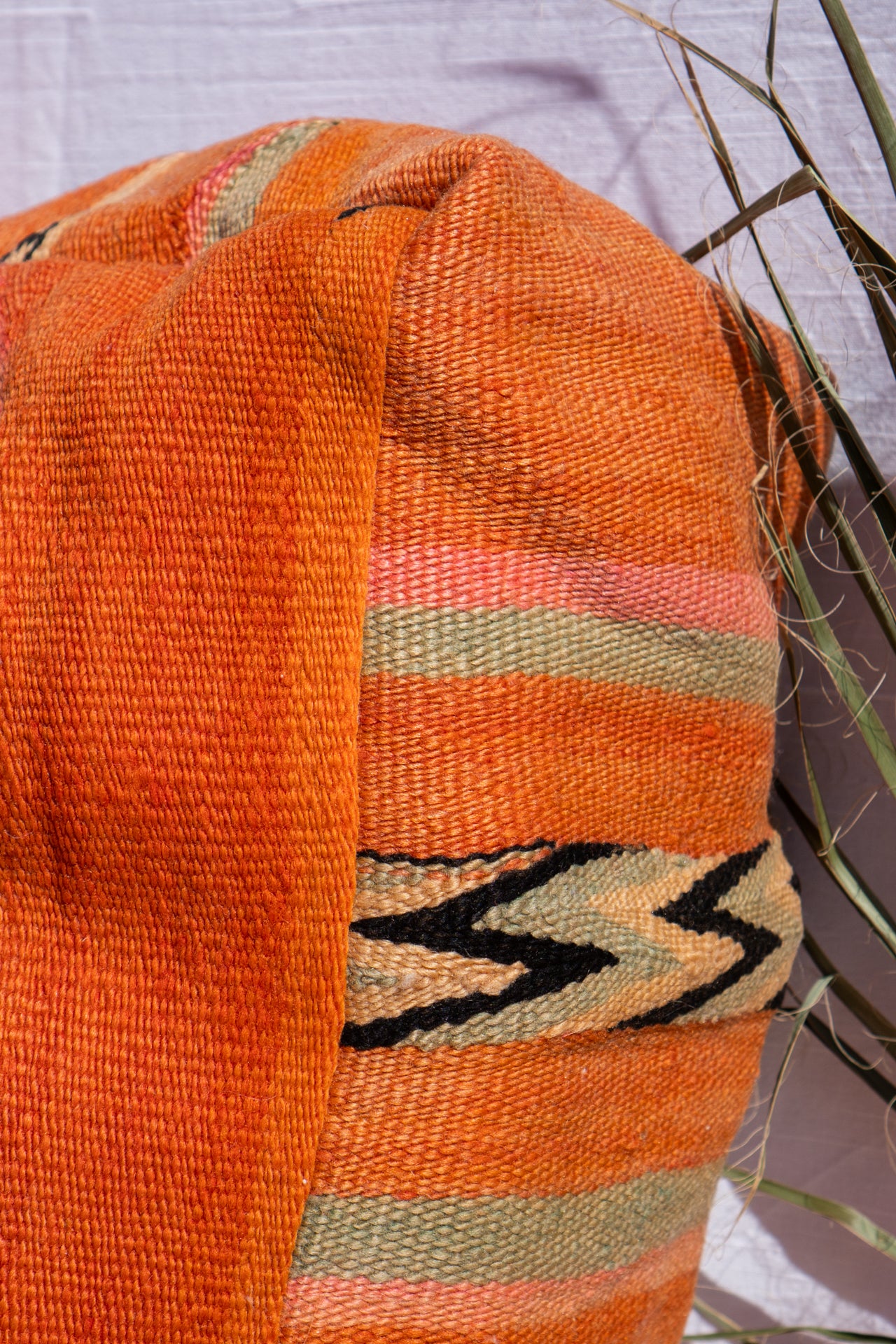 MOROCCAN VINTAGE POUF | ANKER POINT