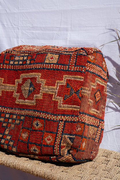 MOROCCAN VINTAGE POUF | DEVILS ROCK