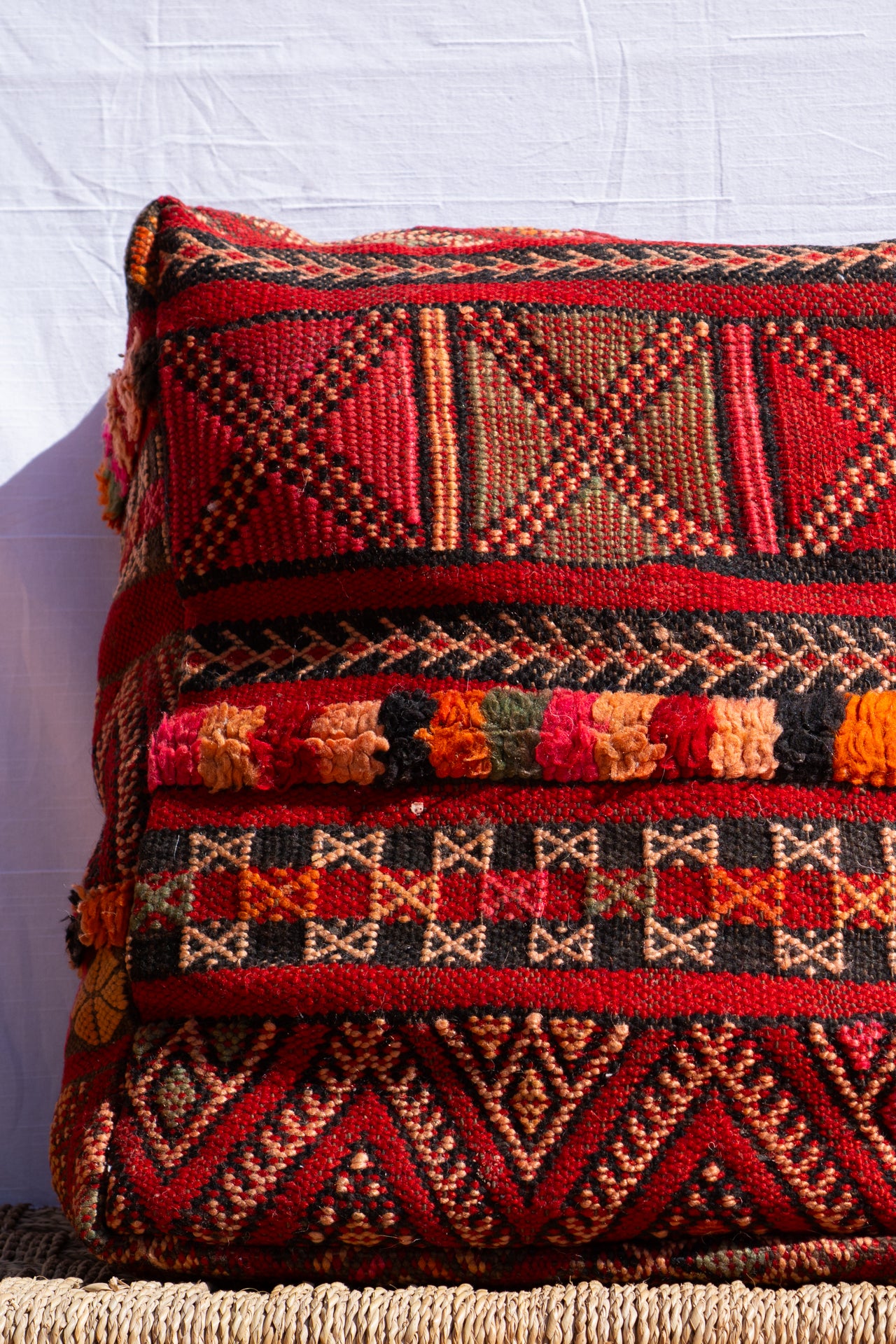 MOROCCAN VINTAGE POUF | ANZA